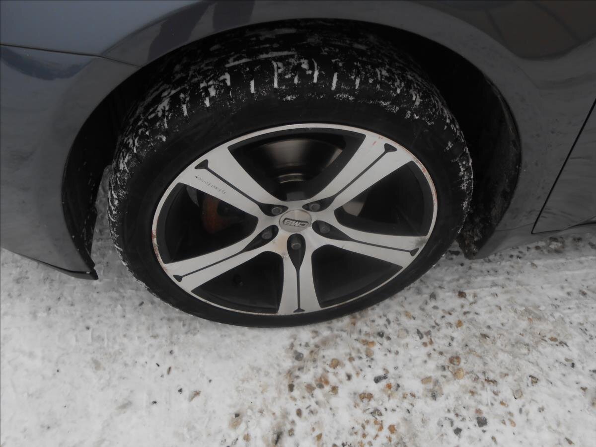 Toyota Avensis Kombi 1,8 l 108 kw