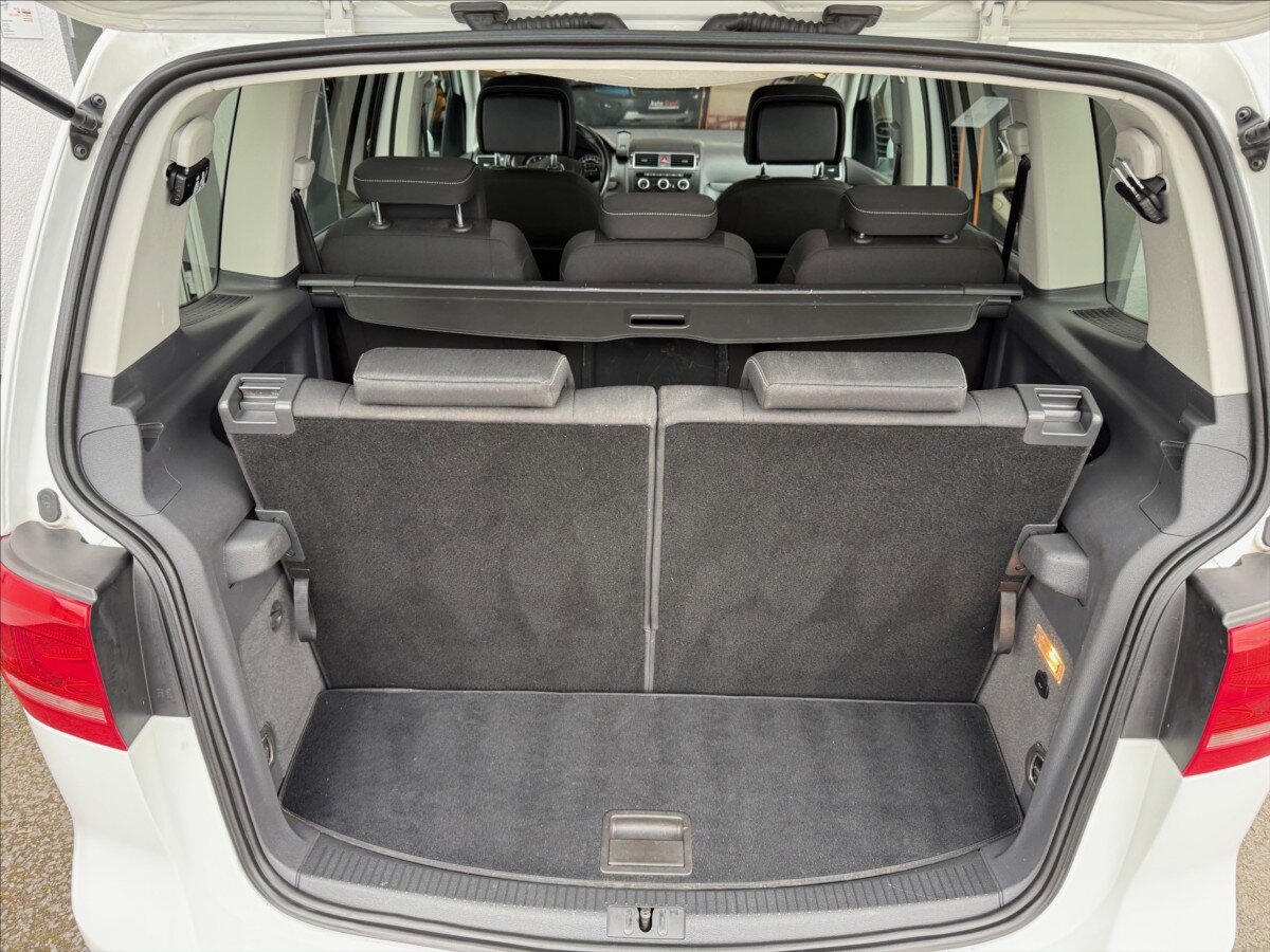 Volkswagen Touran Kombi 1,2 l 77 kw