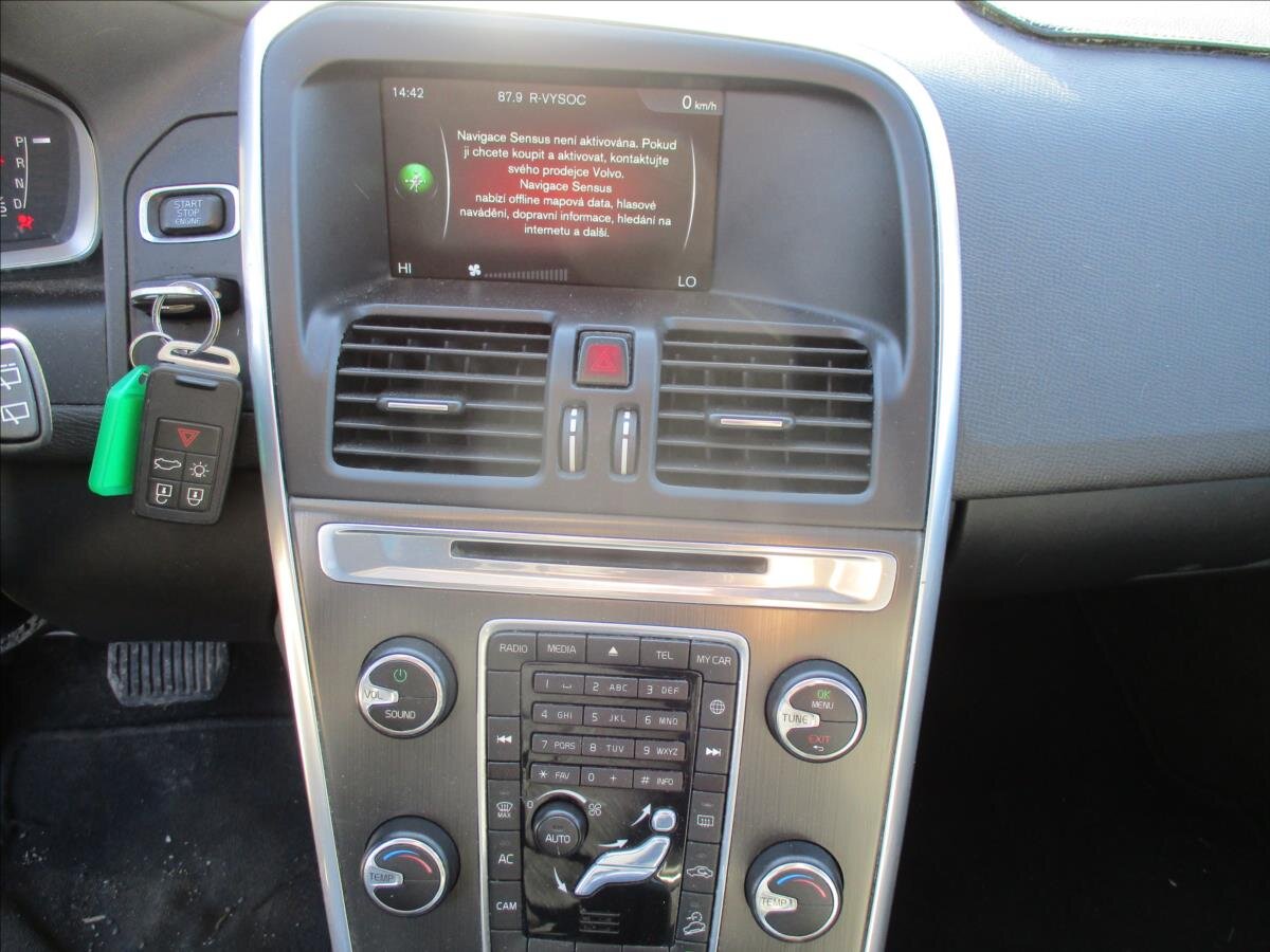 Volvo XC60 SUV 2,4 l 133 kw