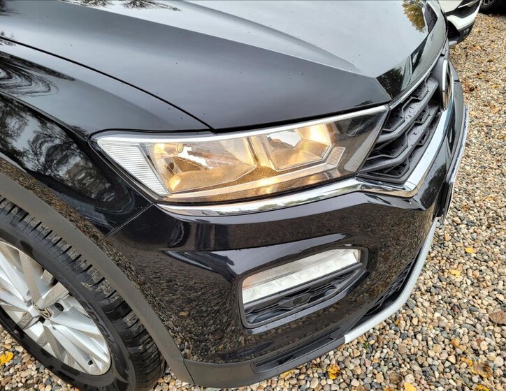 Volkswagen T-Roc SUV / Terénní 999,0 85 kw