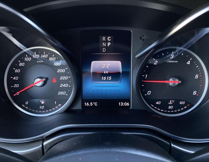 Mercedes-Benz Třídy V Ostatní 2,0 l 195 kw