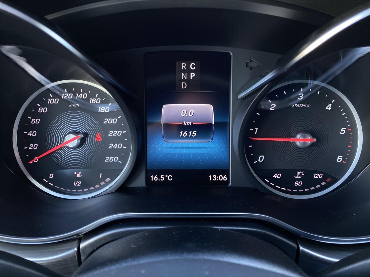 Mercedes-Benz Třídy V Ostatní 2,0 l 195 kw