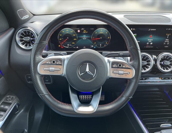 Mercedes-Benz GLB 10