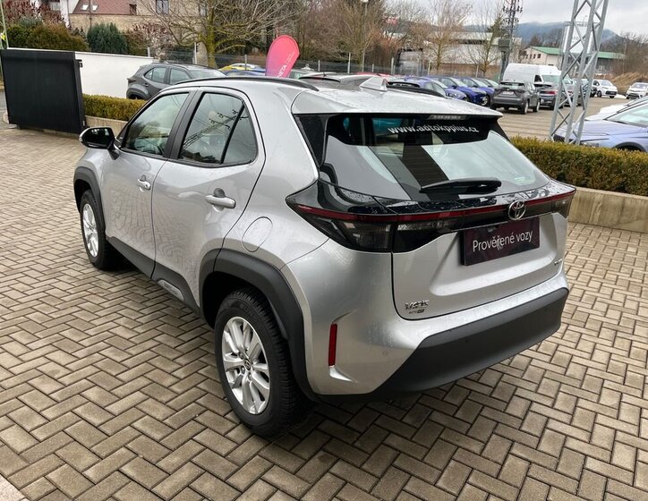 Toyota Yaris Cross Hatchback 1,5 l 68 kw