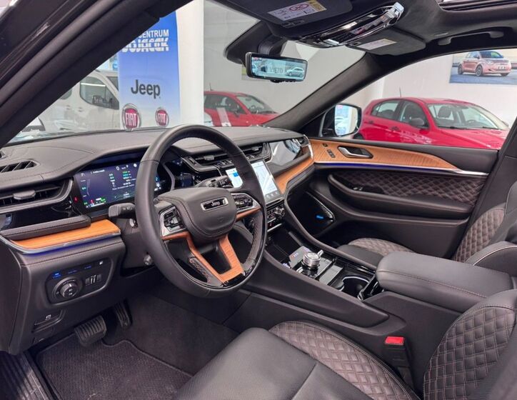 Jeep Grand Cherokee 5