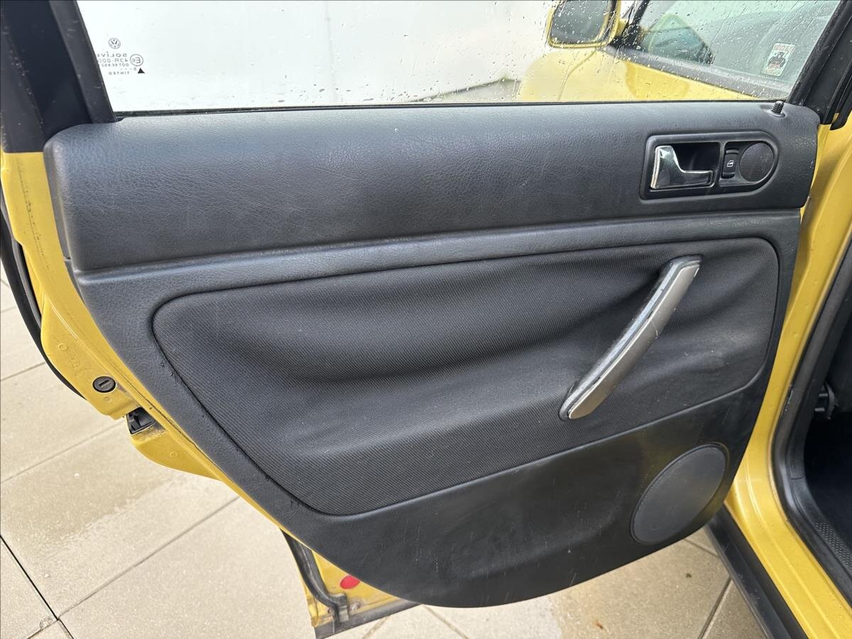 Volkswagen Passat Sedan / Limuzína 1,9 l 81 kw