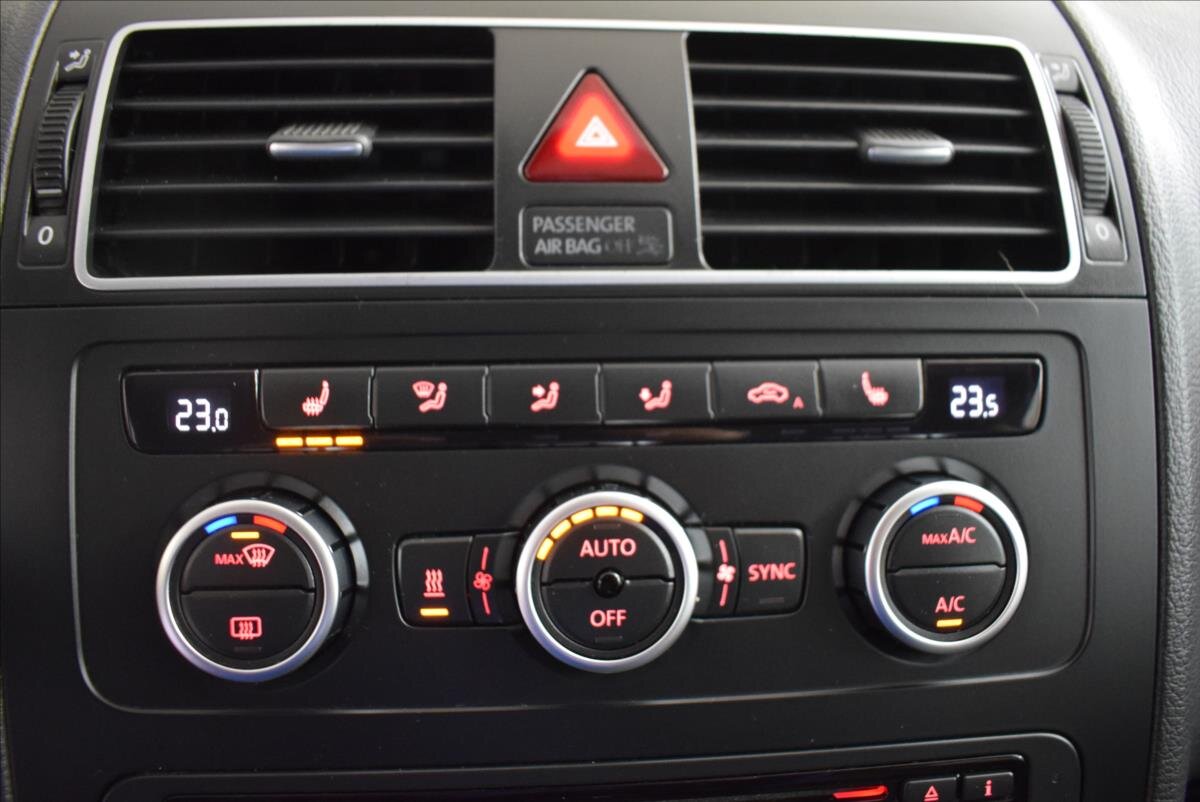 Volkswagen Touran MPV 2,0 l 103 kw