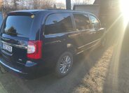 Chrysler Town & Country MPV 3,6 l 208 kw