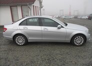 Mercedes-Benz Třídy C Sedan / Limuzína 1,8 l 115 kw