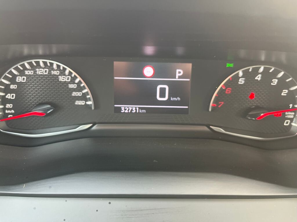 Peugeot 208 Hatchback 1,2 l 74 kw