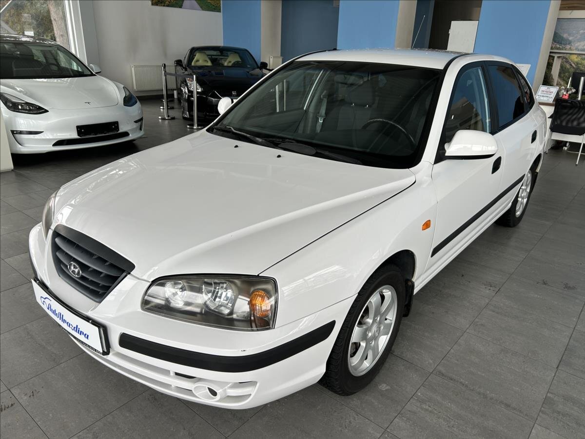 Hyundai Elantra Liftback 1,6 l 77 kw