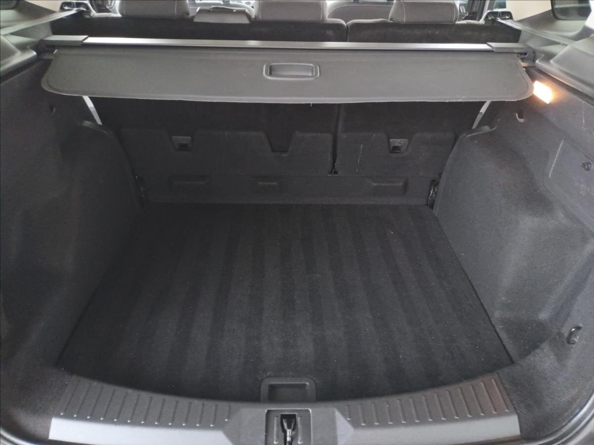 Ford Kuga SUV 1,6 l 110 kw