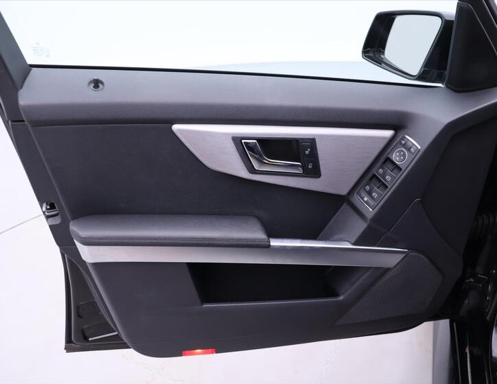 Mercedes-Benz GLK 11