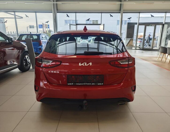 KIA Ceed Hatchback 1,5 l 117 kw