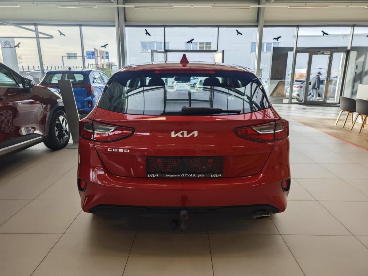 KIA Ceed Hatchback 1,5 l 117 kw