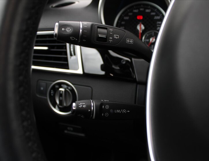 Mercedes-Benz GLE SUV / Terénní 4,7 l 335 kw