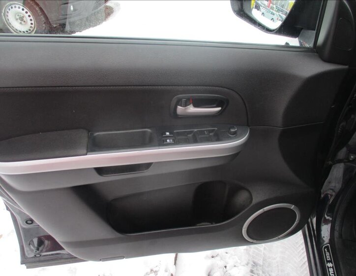 Suzuki Grand Vitara 12