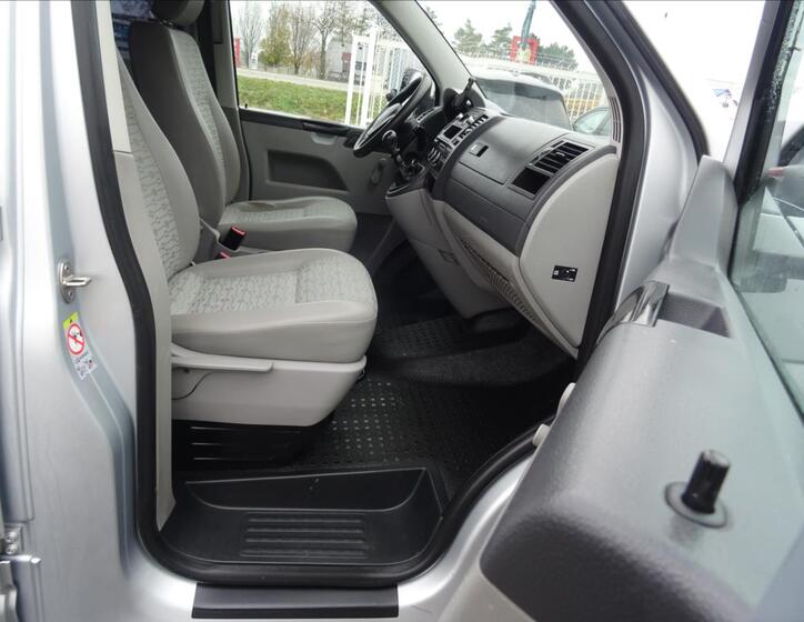 Volkswagen Transporter 24