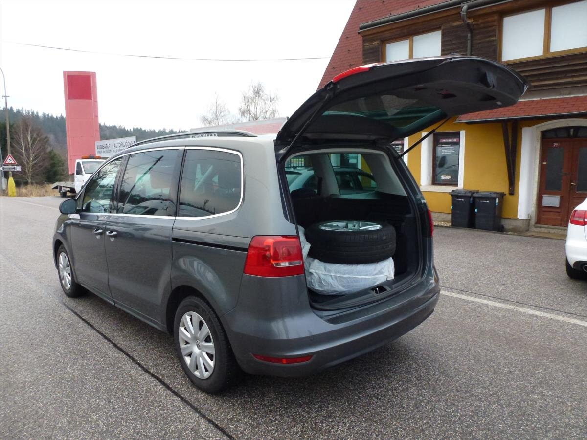 Volkswagen Sharan Kombi 2,0 l 125 kw
