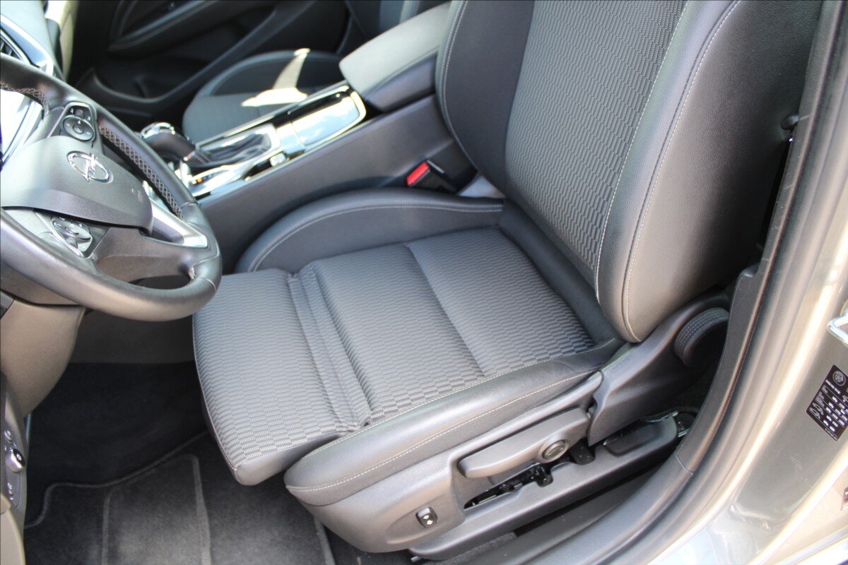 Opel Insignia Liftback 2,0 l 125 kw