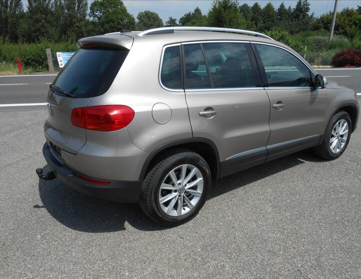 Volkswagen Tiguan 6