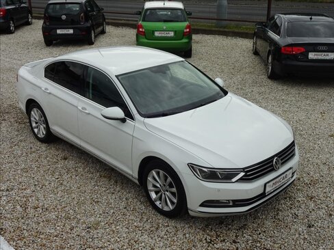 Volkswagen Passat Sedan 2,0 l 110 kw