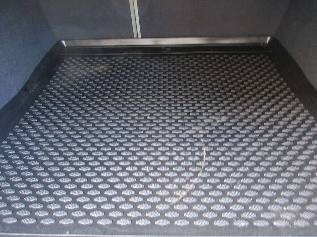 Audi A6 Sedan / Limuzína 3,0 l 150 kw