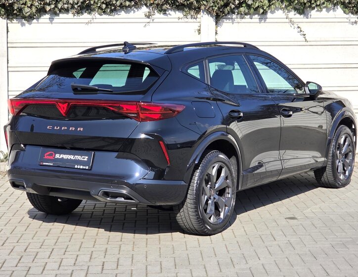 Cupra Formentor SUV / Terénní 1,5 l 110 kw