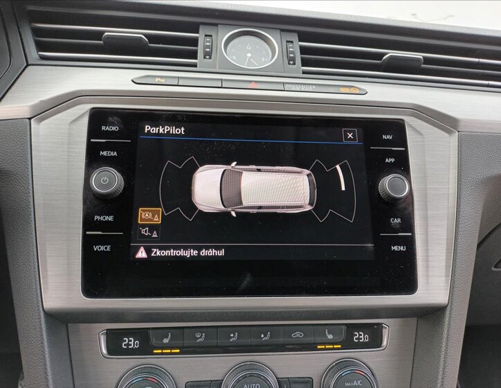 Volkswagen Passat Kombi 2,0 l 110 kw