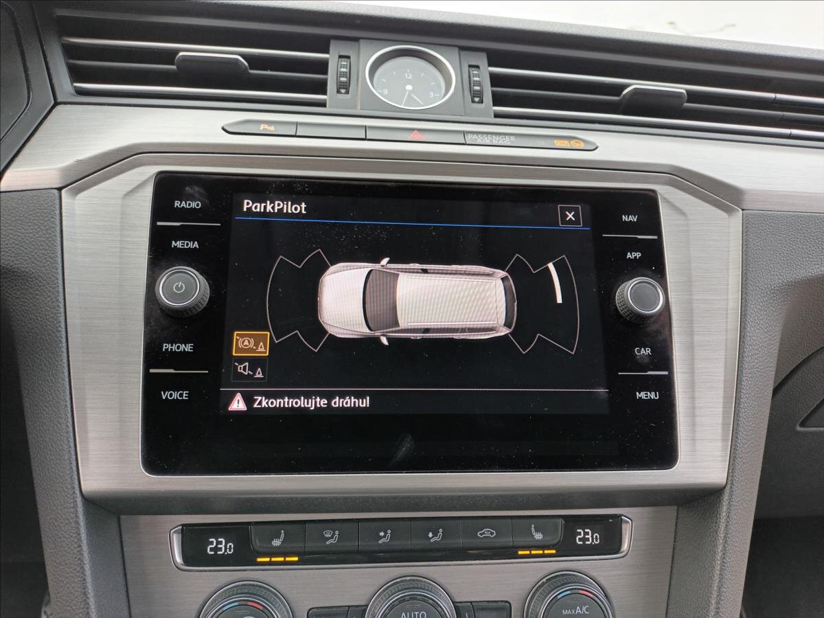 Volkswagen Passat Kombi 2,0 l 110 kw