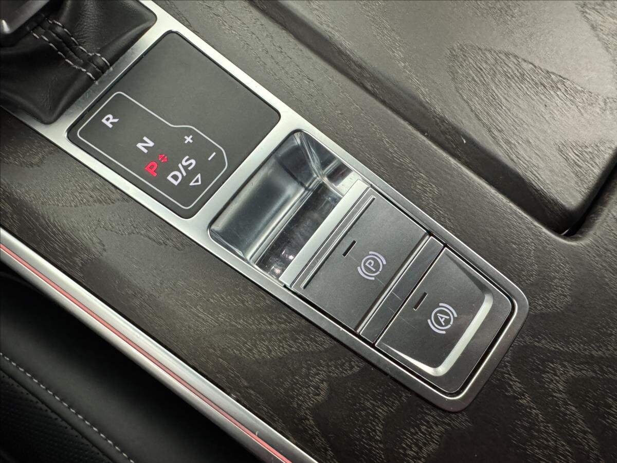 Audi S6 Sedan 3,0 l 257 kw