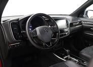 Mitsubishi Outlander 10