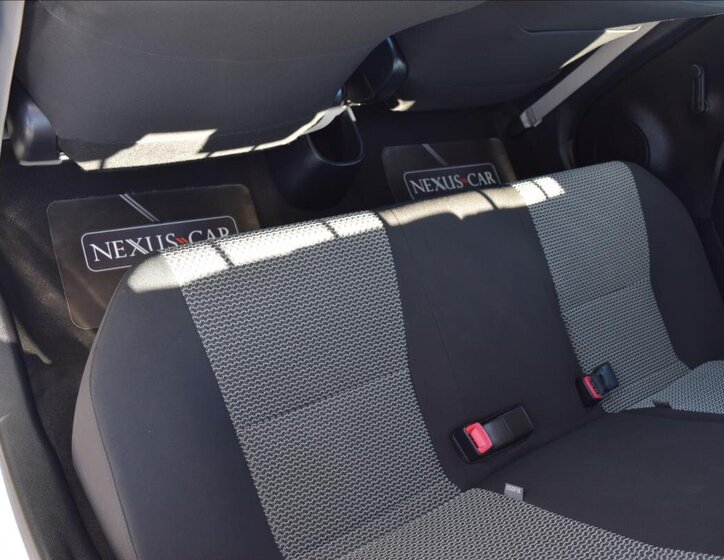 Toyota Yaris Hatchback 998,0 51 kw