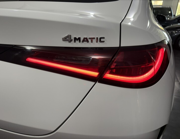 Mercedes-Benz GLC 32