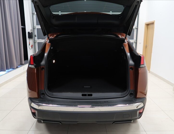 Peugeot 3008 MPV 1,2 l 96 kw