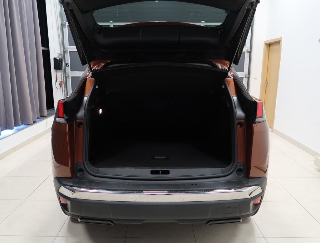 Peugeot 3008 MPV 1,2 l 96 kw