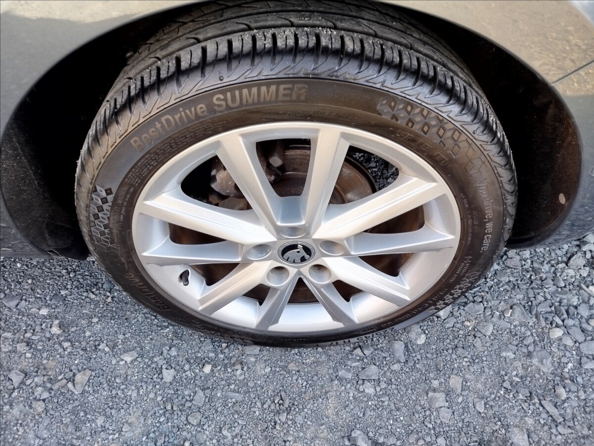 Škoda Octavia Kombi 1,4 l 103 kw