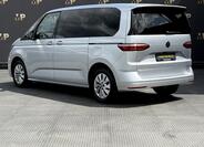 Volkswagen Multivan 8