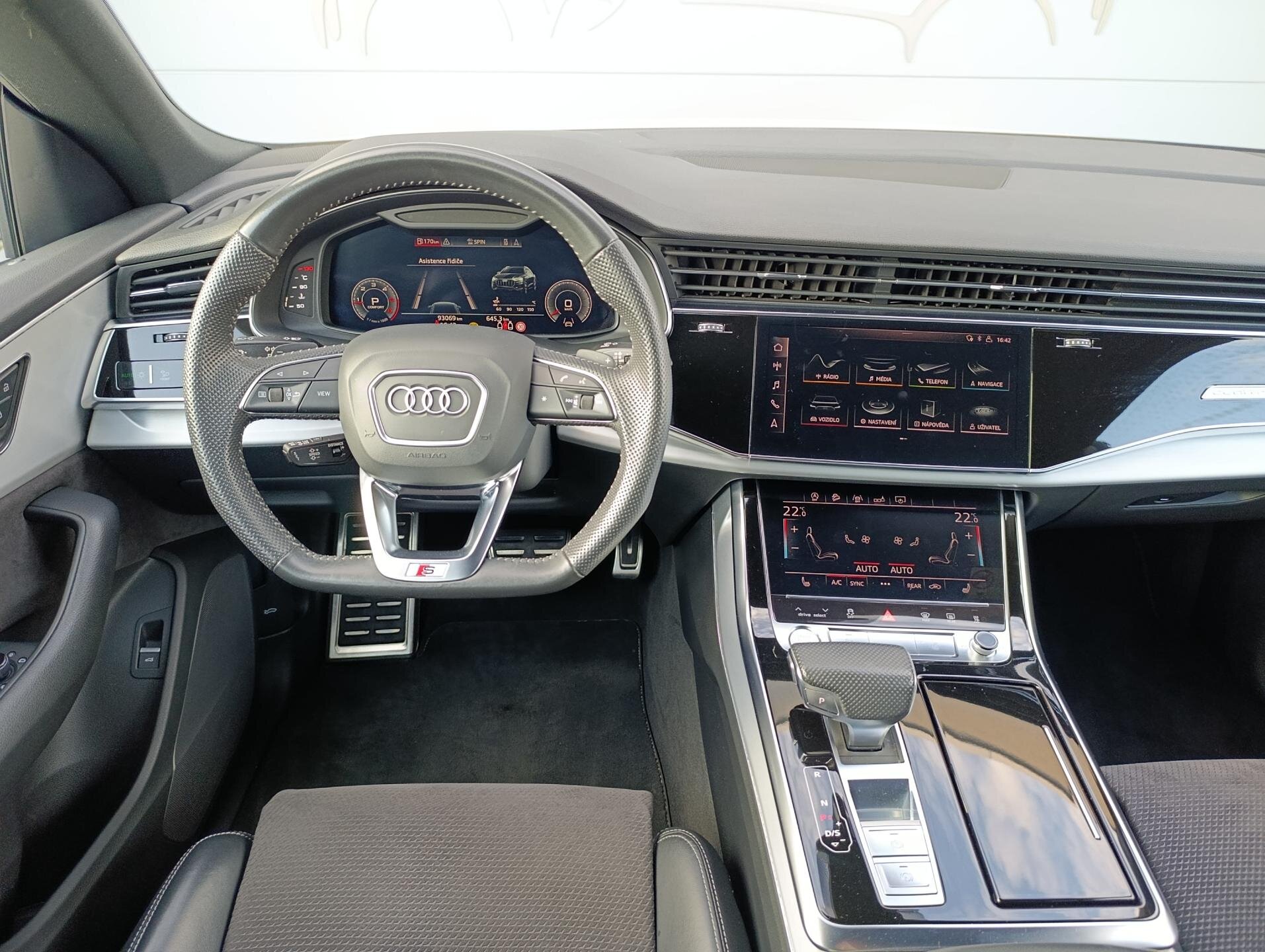 Audi Q8 SUV / Terénní 3,0 l 210 kw