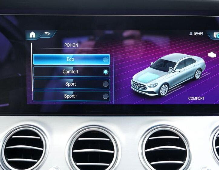 Mercedes-Benz Třídy E Sedan 2,0 l 145 kw