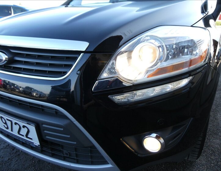 Ford Kuga SUV / Terénní 2,0 l 103 kw