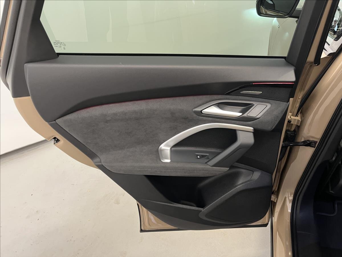 Audi Q5 SUV 2,0 l 150 kw