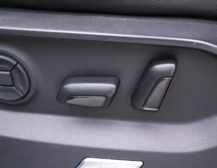 Volkswagen Touareg SUV 3,0 l 170 kw