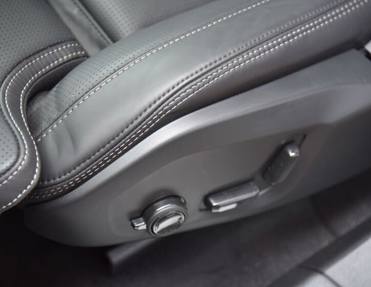 Volvo XC60 SUV / Terénní 2,0 l 186 kw