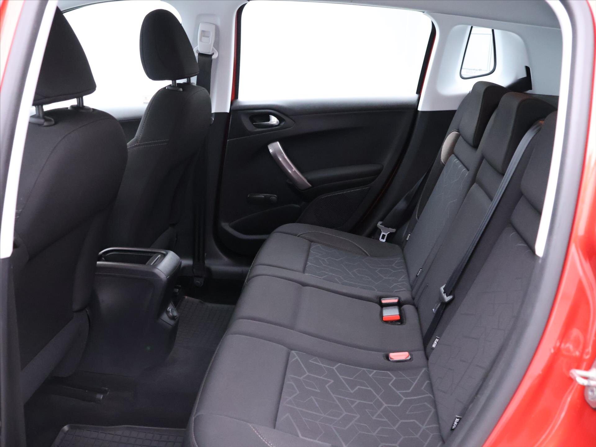 Peugeot 2008 MPV 1,2 l 60 kw