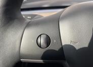Tesla Model 3 28