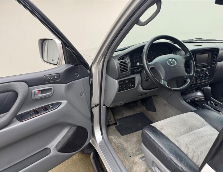 Toyota Land Cruiser SUV / Terénní 4,2 l 150 kw
