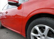 Peugeot 208 Hatchback 1,2 l 61 kw
