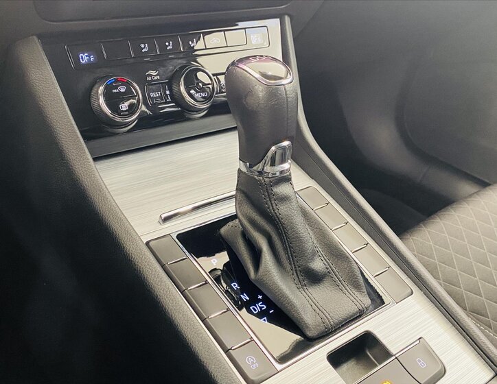 Škoda Superb Liftback 1,5 l 110 kw