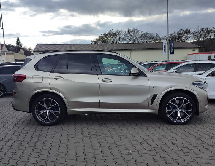BMW X5 SUV / Terénní 3,0 l 195 kw